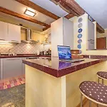 Jolie Maison - In The Heart Of Apartament
