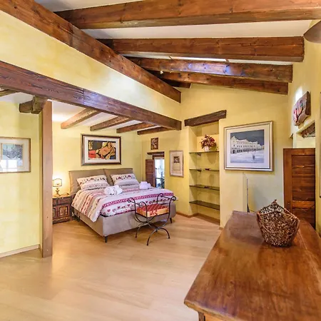 Apartament Jolie Maison - In The Heart Of Aosta