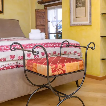 Jolie Maison - In The Heart Of *