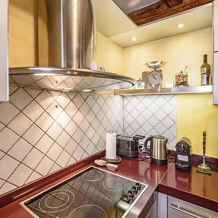 Apartment Jolie Maison - In The Heart Of